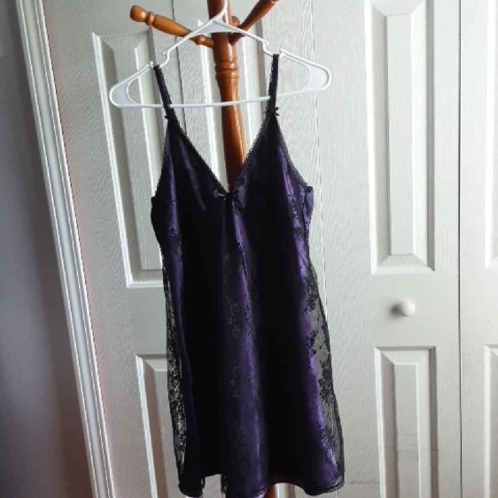 Elegant Purple Lace Chemise